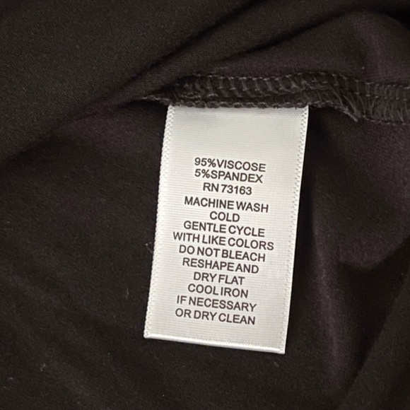 Cable and Gauge 3/4 Length Peek a Boo Sleeve Black Size Large - Picture 10 of 12